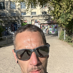 Sascha Home