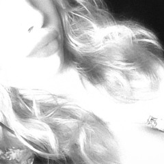 𝔰𝔠𝔞𝔯𝔢𝔠𝔯𝔬𝔴