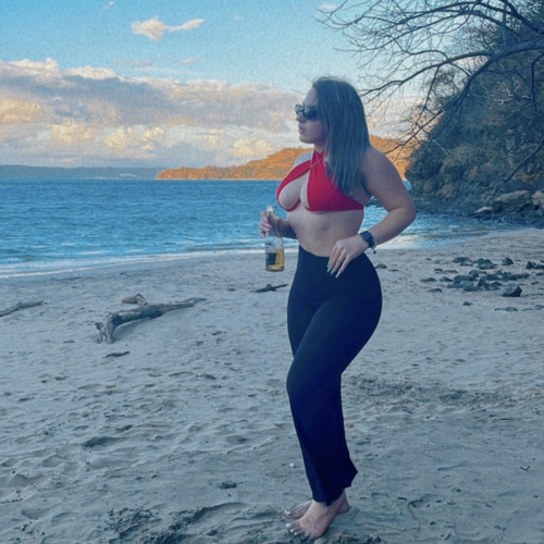 Nicole Quirós’s avatar