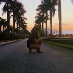 Keely Hynz