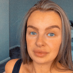 Chloe Neil