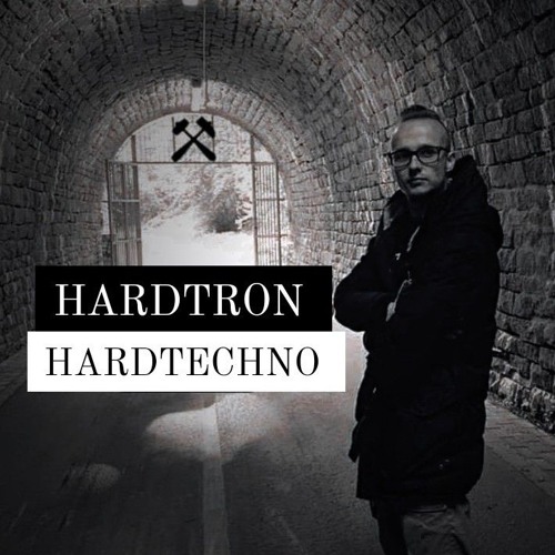 EINE PRIESE TECHNO