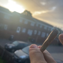 𝐄𝐋𝐋𝐈𝐒 ✪