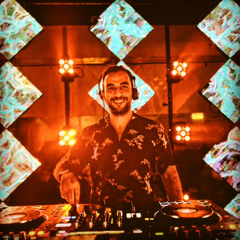 Nico Padilla (NixxON)