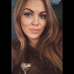 Stacey Holmes 🍒 💣