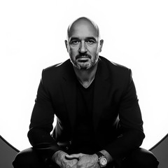 Johnny is still looking for love