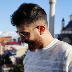 Deli gibi yüreğime zorsun