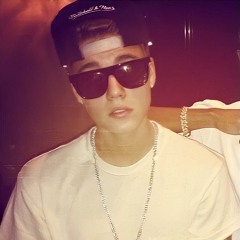 Moderfoker A.K.A JUSTIN BIEBER