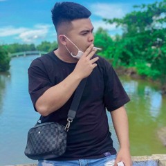 It's Lee Tứ