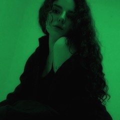 LA ★