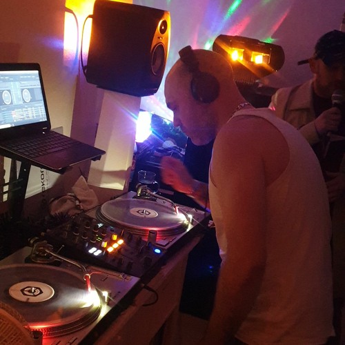 #002 DJ Decay DanceradioUK 17 - 2-16