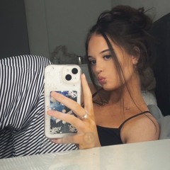 molly xxx