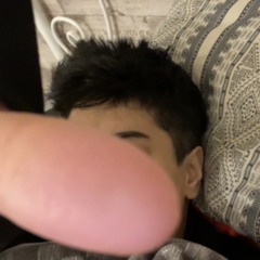 ٤