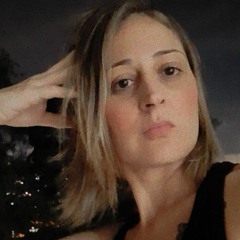 Patrícia Fracari Almeida