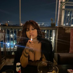 Veslisha Leee