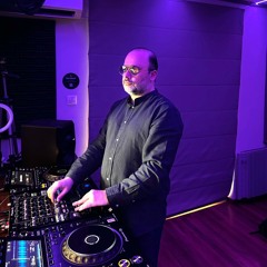 DJ ANTONIS KECHAGIADAKIS