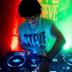 Steve Nosleeve