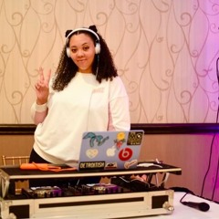 DJ KARLY MO