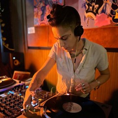 RONI - Vinyl Selectress