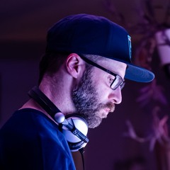 DAVID CHRISTIAN // Mils