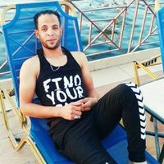 حسام عيسي