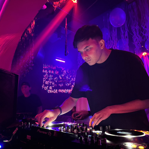 Tech trance (2)