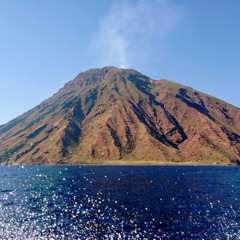 AntoSharp Queen - Don#t stop me now but it#s reggae JAMA