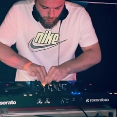 DJ_KOSMO