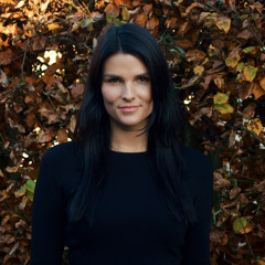 Michelle Van de Bunt
