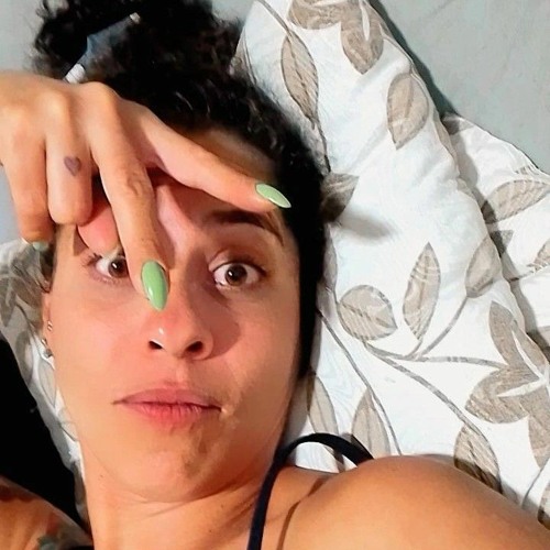 Camila Pereira’s avatar