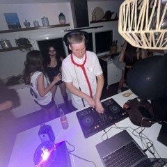 Dj Upstream (Toby Salmon)