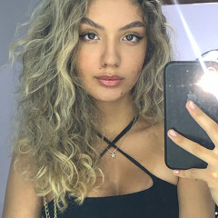 Malu Avelar