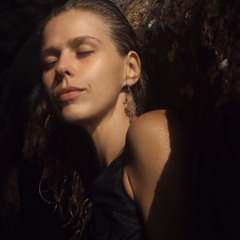 Deva.Luna