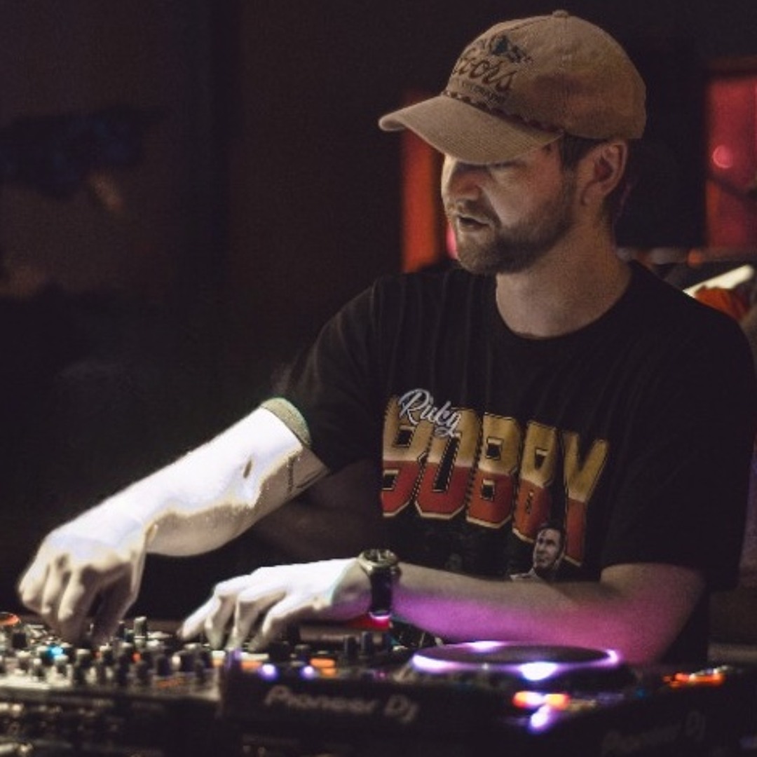 Stream Mercii music | Listen to songs, albums, playlists for free