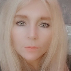 Nicola rose stapleton