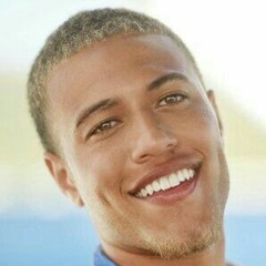 A Guy Who's Never Seen Two Pretty Best Friends