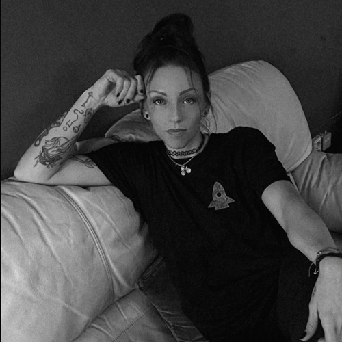 rebecca minuusch