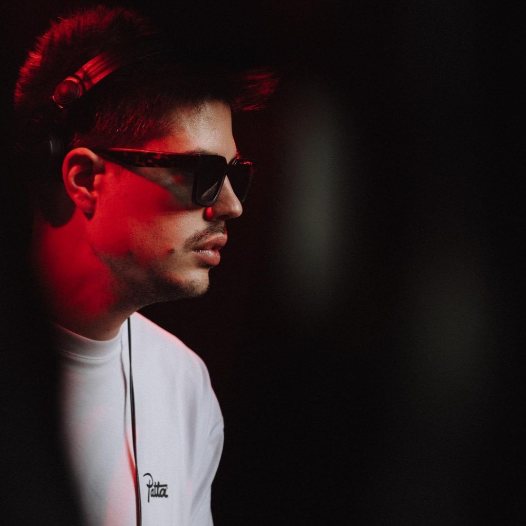 Stream RIZZ (BE) music | Listen to songs, albums, playlists for