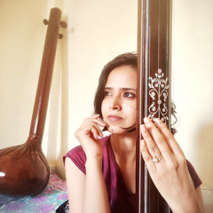 Sniti Mishra- Vocalist/ Entrepreneur