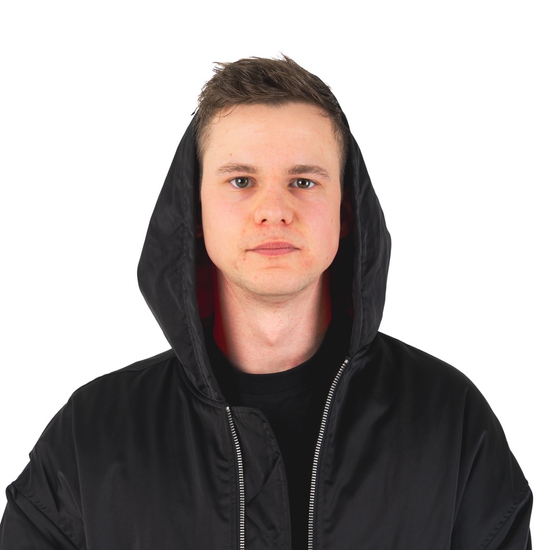 Stream LUCA (DE) music | Listen to songs, albums, playlists for