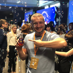 Юрий Антонов