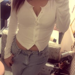 𝓢𝓬𝓪𝓻𝓵𝓮𝓽🤍.