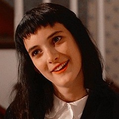 LydiaDeetz
