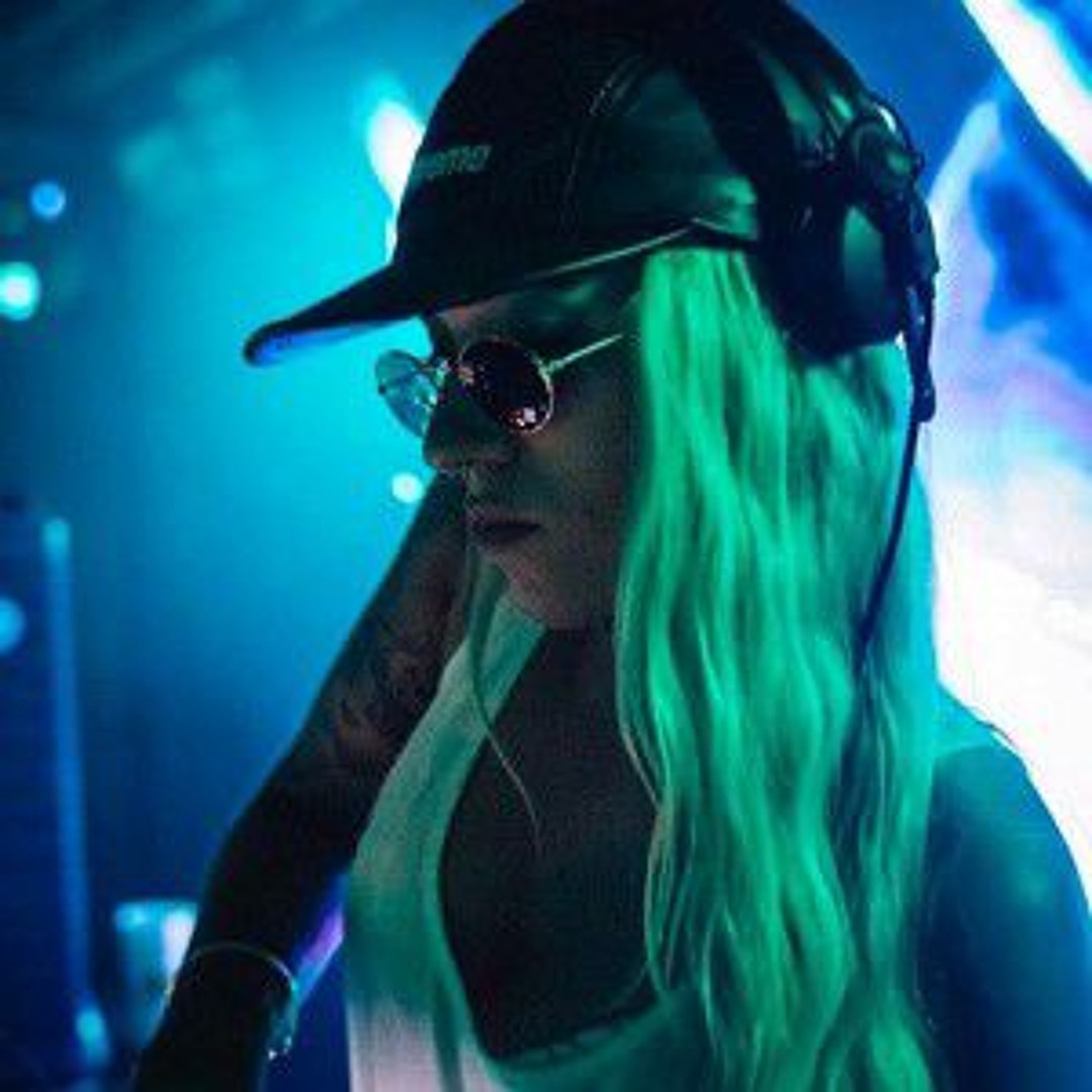 Stream Lenzy Bee music | Listen to songs, albums, playlists for free on ...