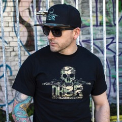 D-MINUS