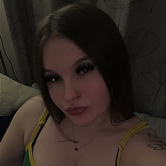 _hollielough_