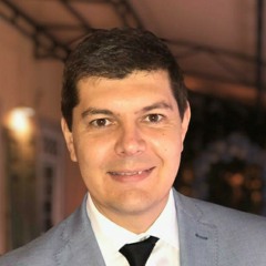 Adilson Simões