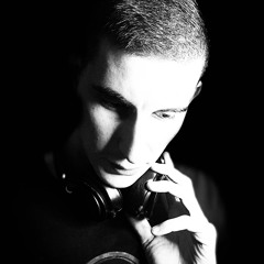 groove-is-in-the-house V2.mp3