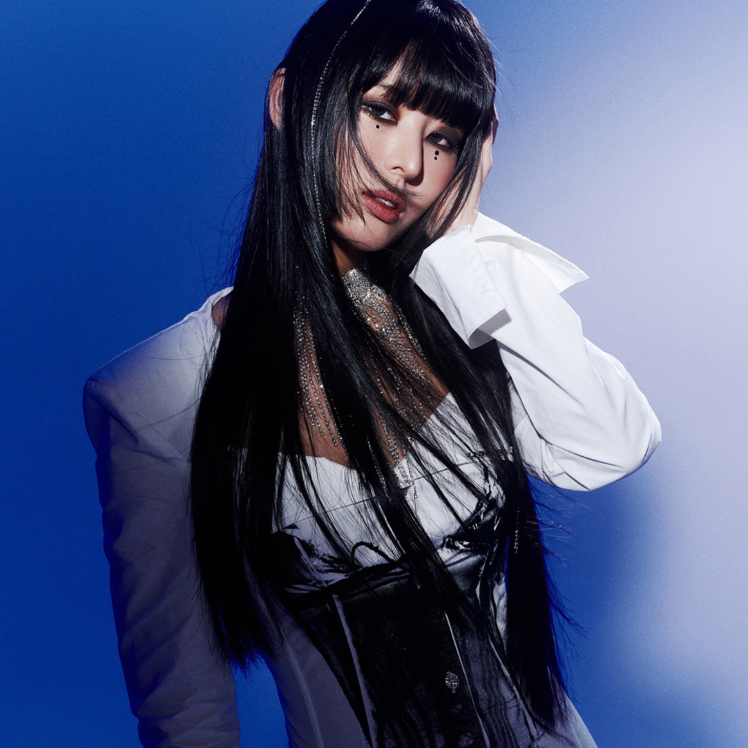 YOUNA (KR)’s avatar
