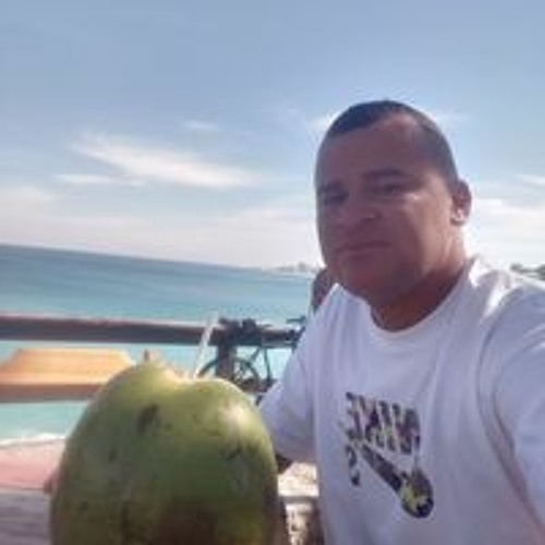 Sapatinho Santos’s avatar